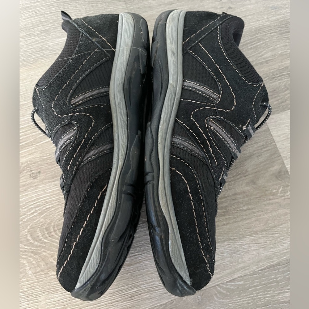 Earth origins size 9